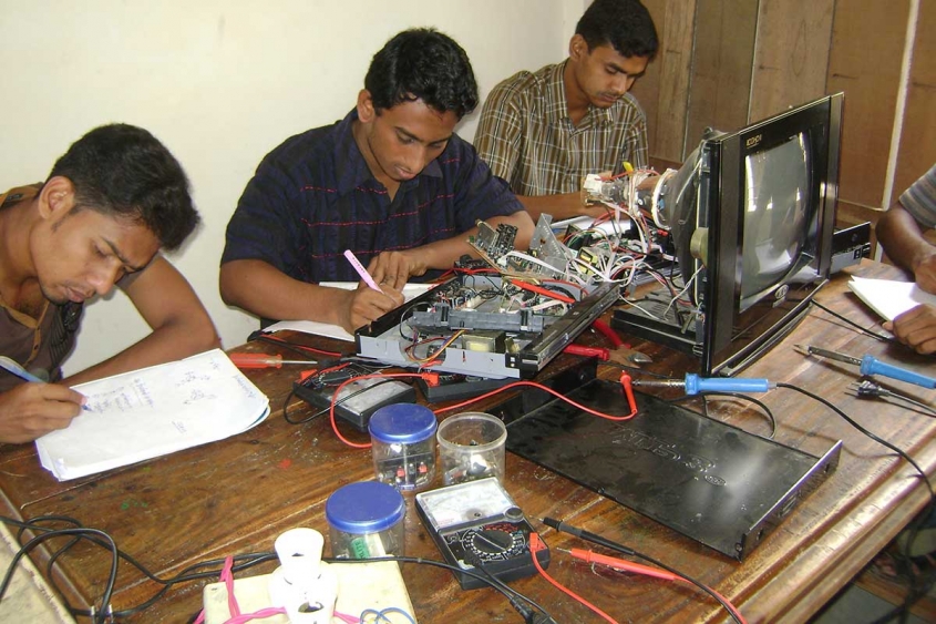 VOCATIONAL EDUCATION PROGRAMM