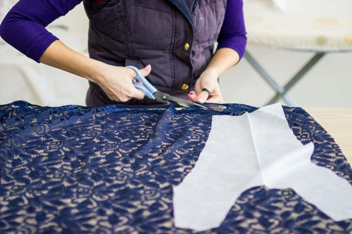 CERTIFICATE IN CUTTING AND  TAILORING