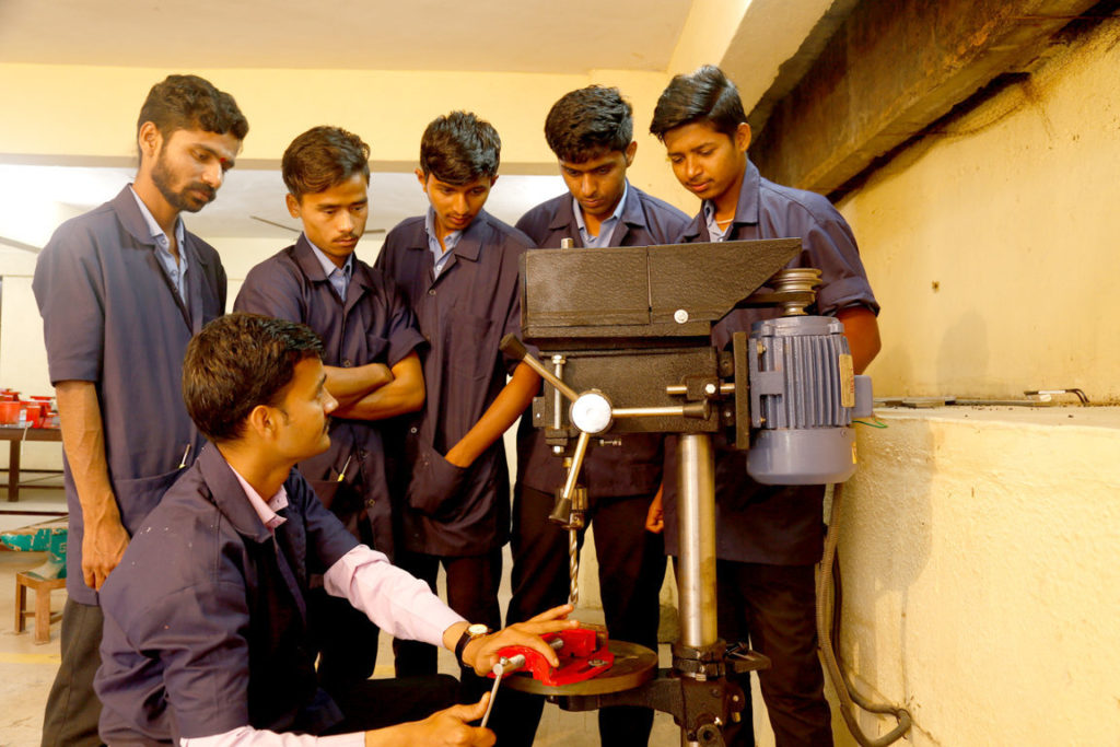 ADVANCE DIPLOMA IN COMPUTER APPLICATION (ADCA+AI)