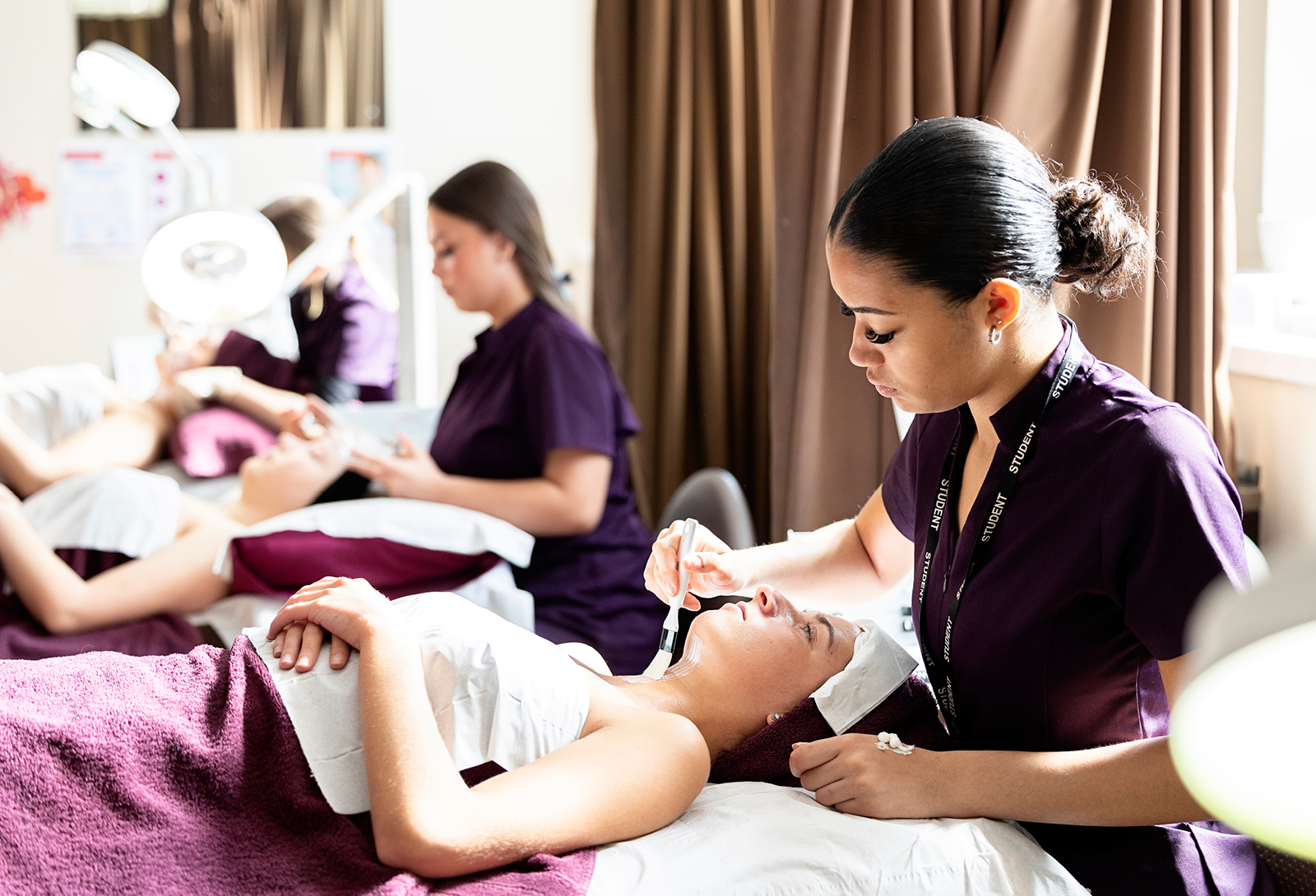 DIPLOMA IN BEAUTY AND  SPA THERAPIES 