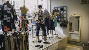 CERTIFICATE IN FASHION RETAILING AND VSUAL MERCHANDISING